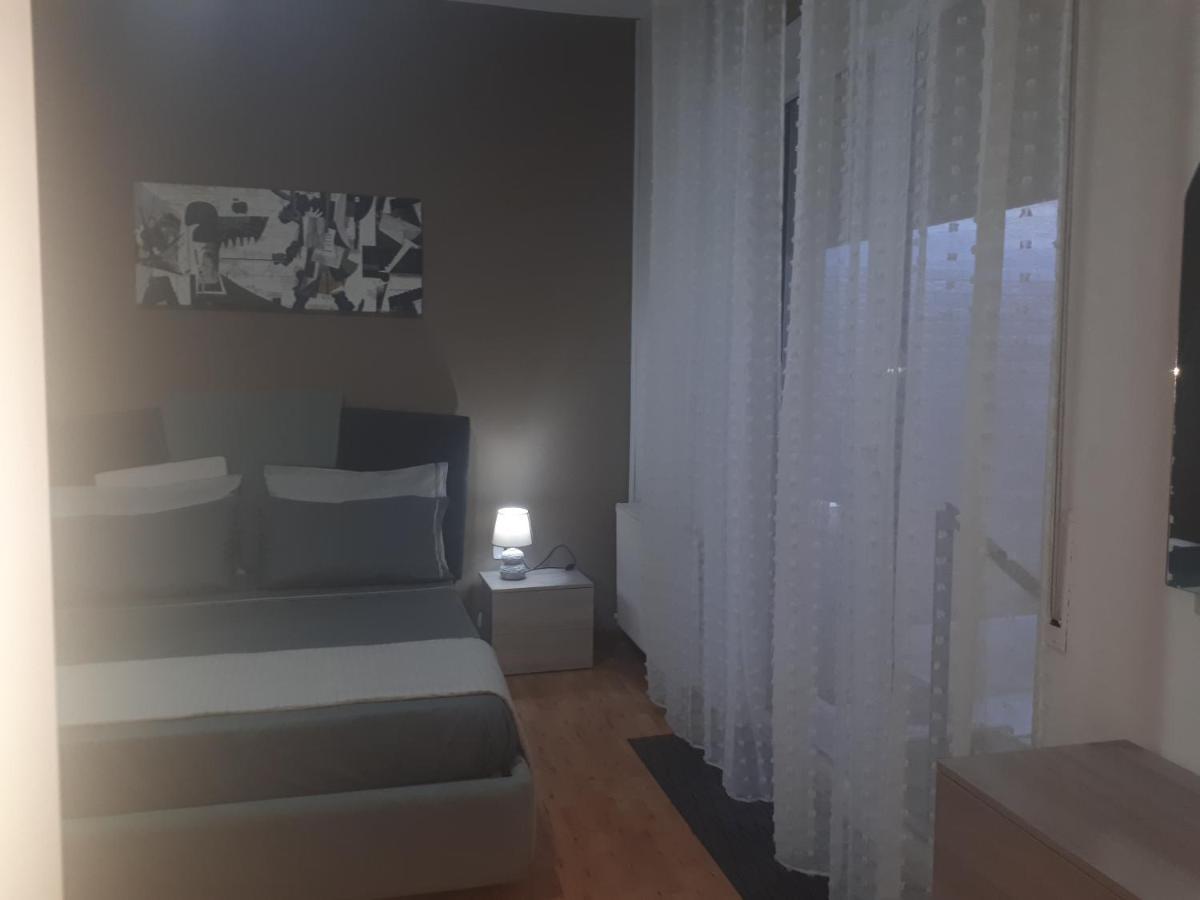 Ferienwohnung Central House Caserta Exterior foto